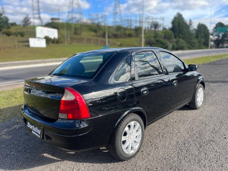 CHEVROLET - CORSA - 2008/2009 - Preta - R$ 26.900,00