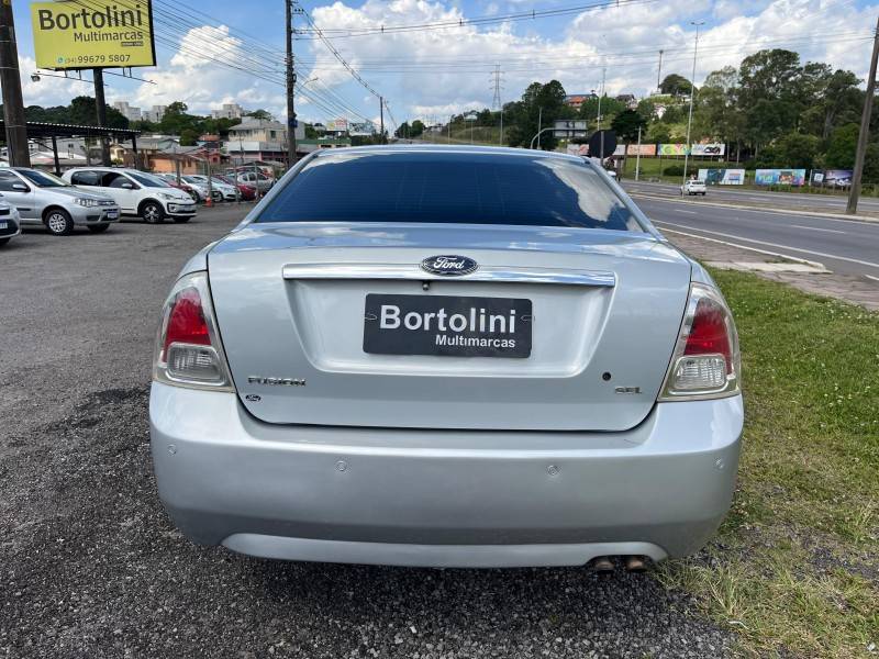 FORD - FUSION - 2006/2006 - Prata - R$ 28.900,00
