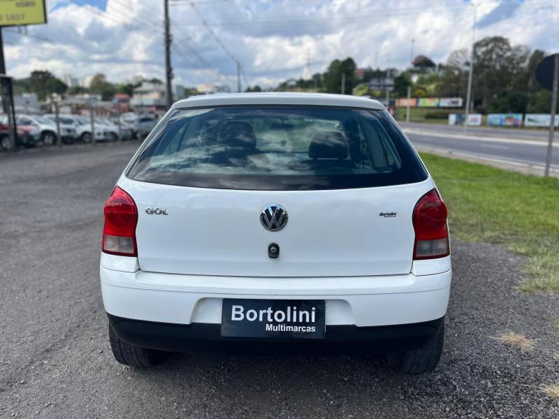 VOLKSWAGEN - GOL - 2011/2012 - Branca - R$ 23.000,00