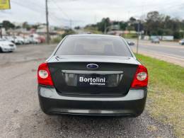 FORD - FOCUS - 2013/2013 - Cinza - R$ 41.900,00