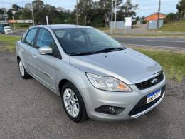 FORD - FOCUS - 2012/2013 - Prata - R$ 39.900,00