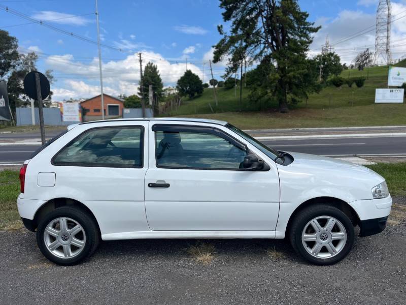 VOLKSWAGEN - GOL - 2011/2012 - Branca - R$ 23.000,00