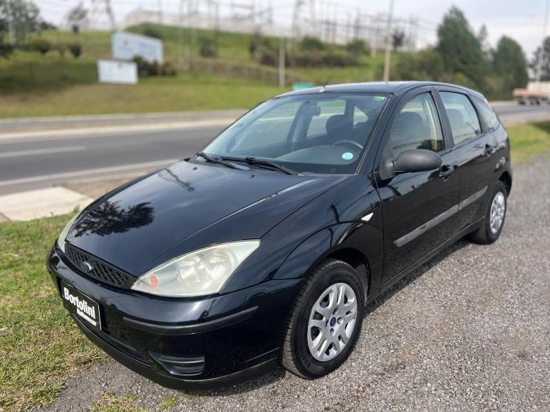 FORD - FOCUS - 2007/2008 - Preta - R$ 24.900,00