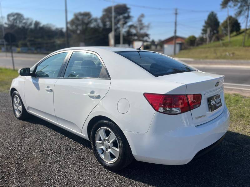 KIA MOTORS - CERATO - 2010/2010 - Branca - R$ 41.900,00