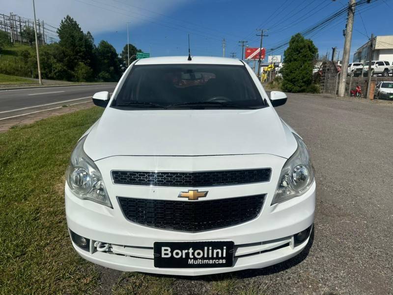 CHEVROLET - AGILE - 2010/2011 - Branca - R$ 33.900,00