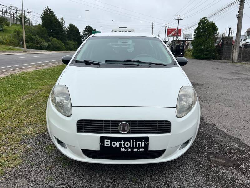 FIAT - PUNTO - 2011/2012 - Branca - R$ 35.900,00