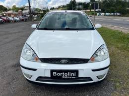 FORD - FOCUS - 2005/2005 - Branca - R$ 21.900,00