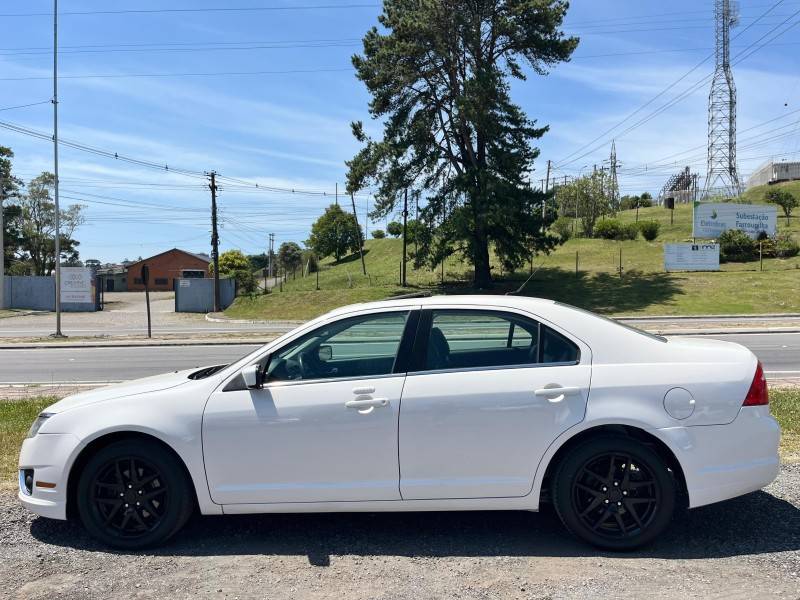FORD - FUSION - 2011/2012 - Branca - R$ 49.900,00