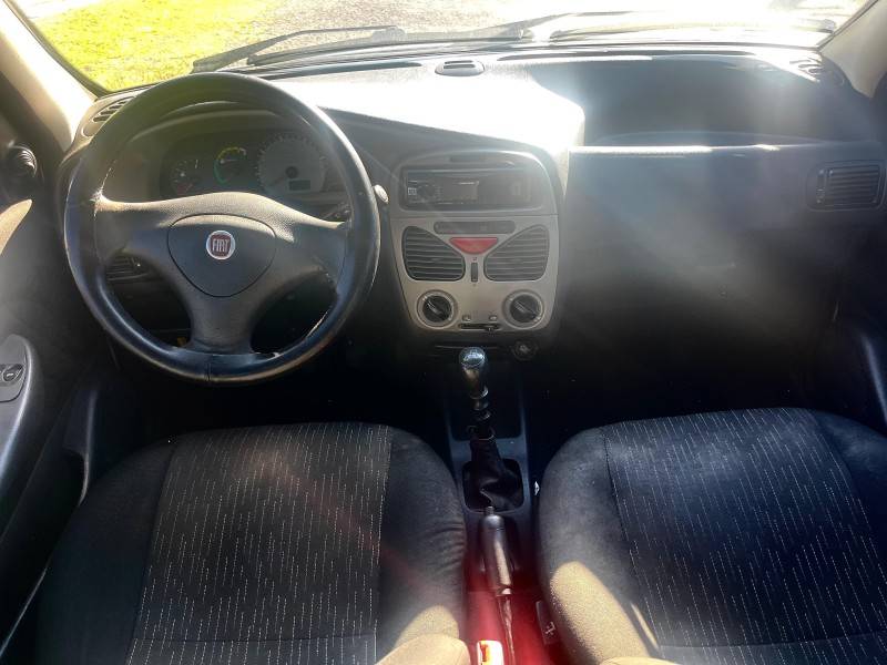 FIAT - PALIO - 2011/2012 - Prata - R$ 27.900,00