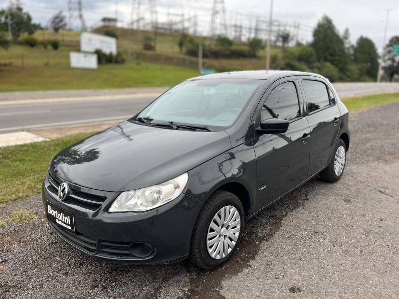 VOLKSWAGEN - GOL - 2010/2011 - Cinza - R$ 26.900,00