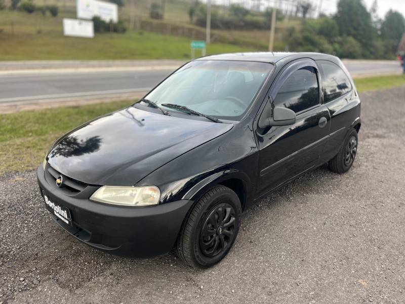 CHEVROLET - CELTA - 2003/2004 - Preta - R$ 14.900,00