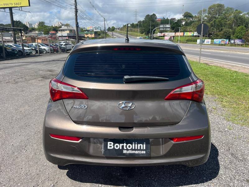 HYUNDAI - HB20 - 2016/2017 - Marrom - R$ 54.900,00