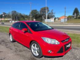 FORD - FOCUS - 2015/2015 - Vermelha - R$ 51.900,00