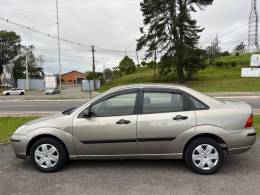 FORD - FOCUS - 2008/2008 - Prata - R$ 24.900,00