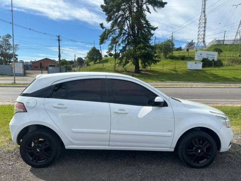CHEVROLET - AGILE - 2010/2011 - Branca - R$ 33.900,00