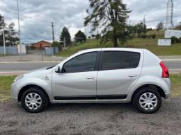 RENAULT - SANDERO - 2009/2010 - Prata - R$ 30.900,00
