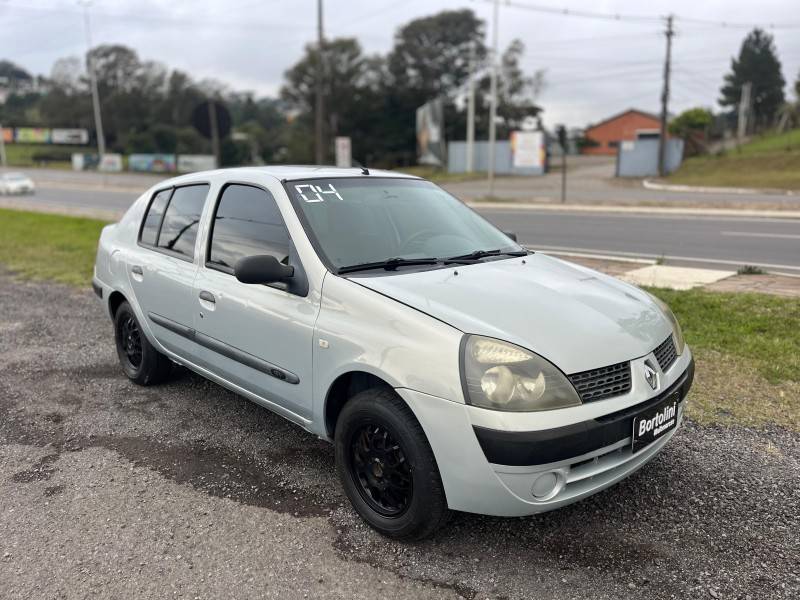 RENAULT - CLIO - 2004/2004 - Prata - R$ 16.900,00