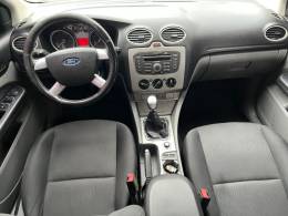 FORD - FOCUS - 2012/2013 - Cinza - R$ 44.900,00