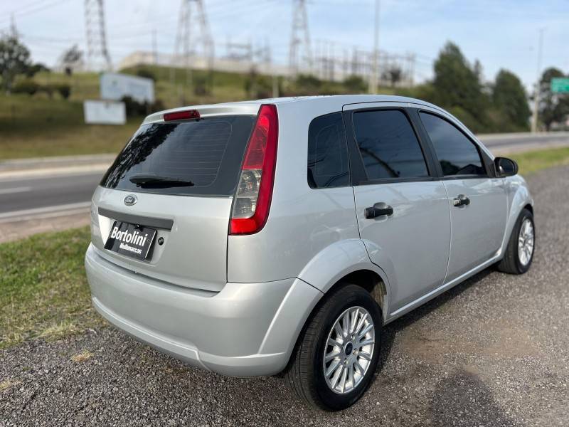 FORD - FIESTA - 2011/2011 - Prata - R$ 26.900,00