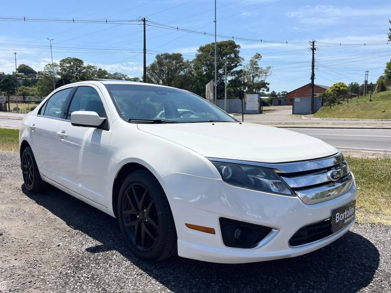 FORD - FUSION - 2011/2012 - Branca - R$ 49.900,00