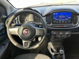 FIAT - UNO - 2018/2019 - Prata - R$ 41.000,00