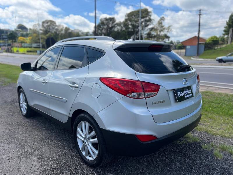 HYUNDAI - IX35 - 2014/2015 - Prata - R$ 72.900,00