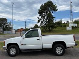 CHEVROLET - SILVERADO - 1997/1998 - Branca - R$ 65.000,00