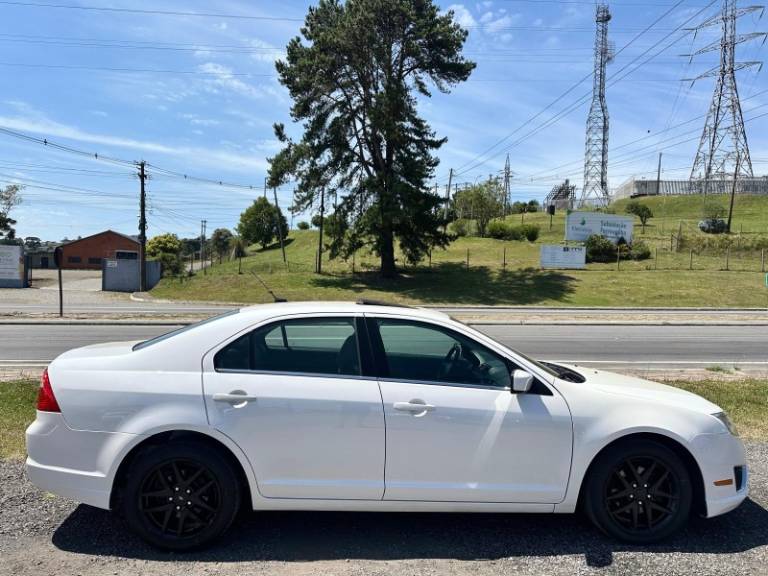 FORD - FUSION - 2011/2012 - Branca - R$ 49.900,00