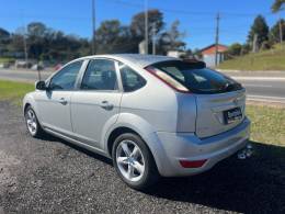 FORD - FOCUS - 2013/2013 - Prata - R$ 43.900,00
