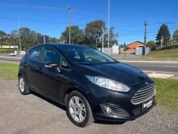 FORD - FIESTA - 2013/2014 - Preta - R$ 42.900,00