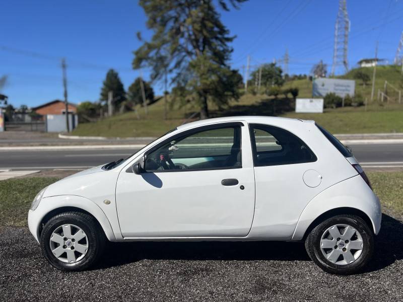 FORD - KA - 2003/2003 - Branca - R$ 14.900,00