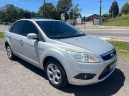 FORD - FOCUS - 2011/2012 - Prata - R$ 41.900,00