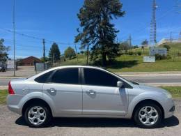 FORD - FOCUS - 2011/2012 - Prata - R$ 41.900,00