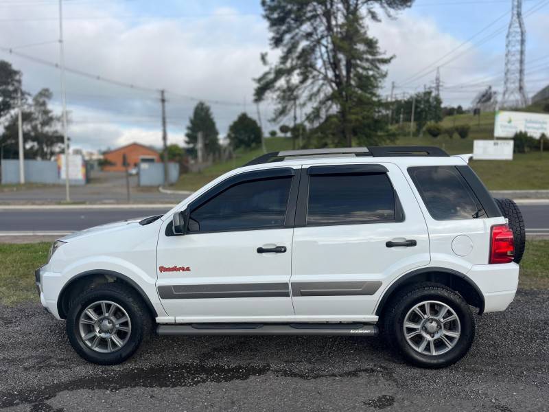 FORD - ECOSPORT - 2011/2012 - Branca - R$ 42.900,00