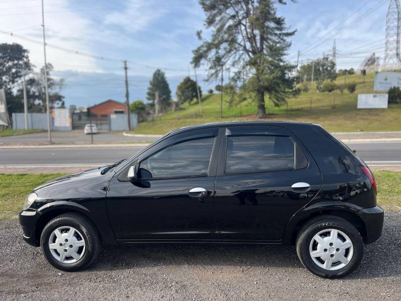 CHEVROLET - CELTA - 2013/2013 - Preta - R$ 27.900,00