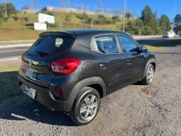 RENAULT - KWID - 2021/2022 - Preta - R$ 49.900,00