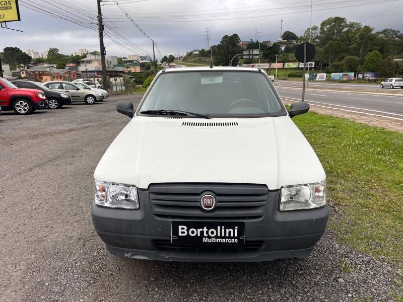 FIAT - UNO - 2011/2011 - Branca - R$ 27.900,00