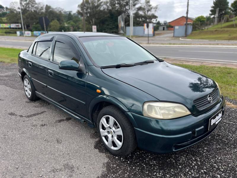 CHEVROLET - ASTRA - 2001/2001 - Verde - R$ 15.900,00