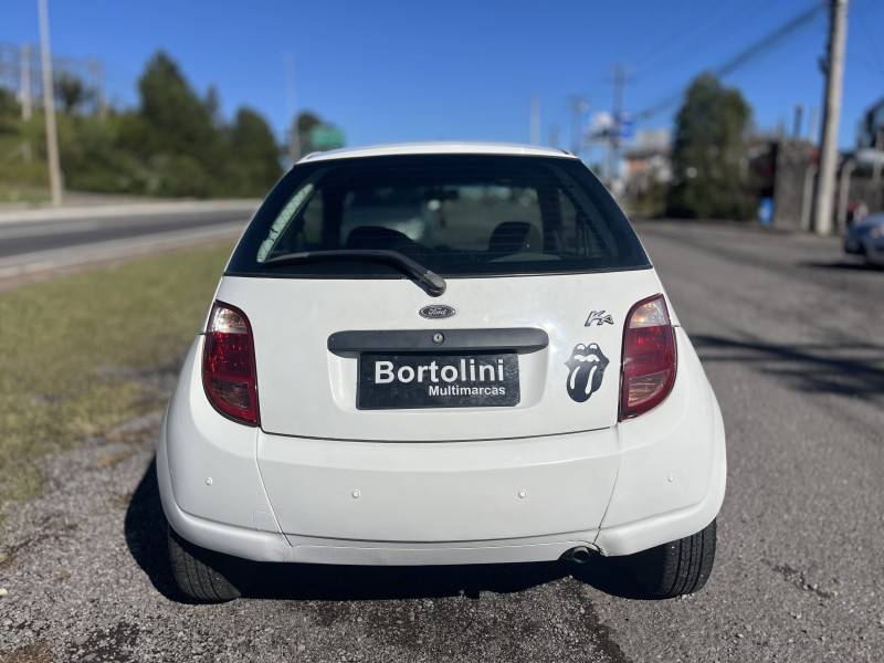 FORD - KA - 2003/2003 - Branca - R$ 14.900,00