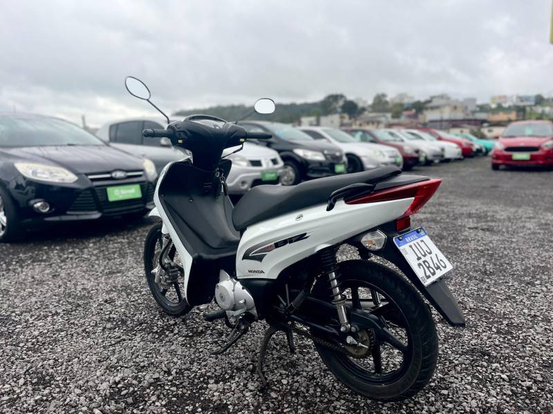 HONDA - BIZ 125 - 2013/2013 - Branca - R$ 13.000,00