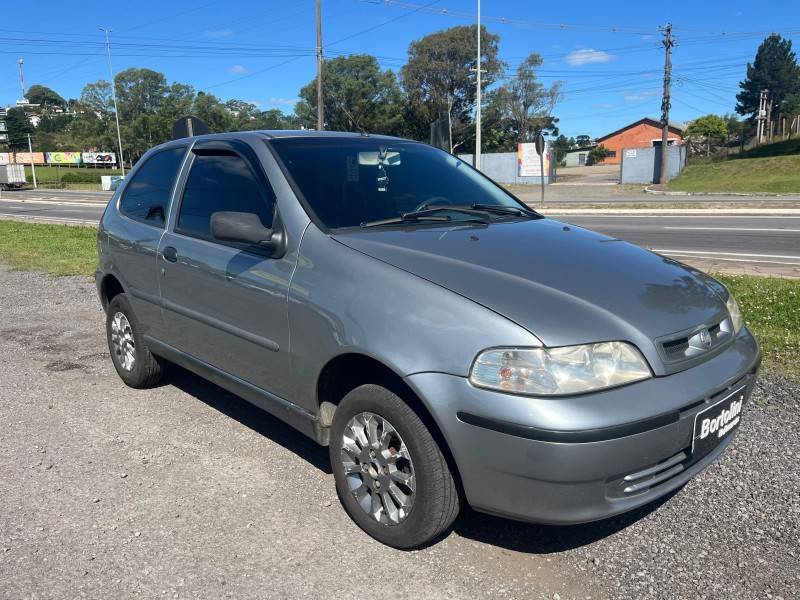 FIAT - PALIO - 2005/2005 - Cinza - R$ 16.900,00