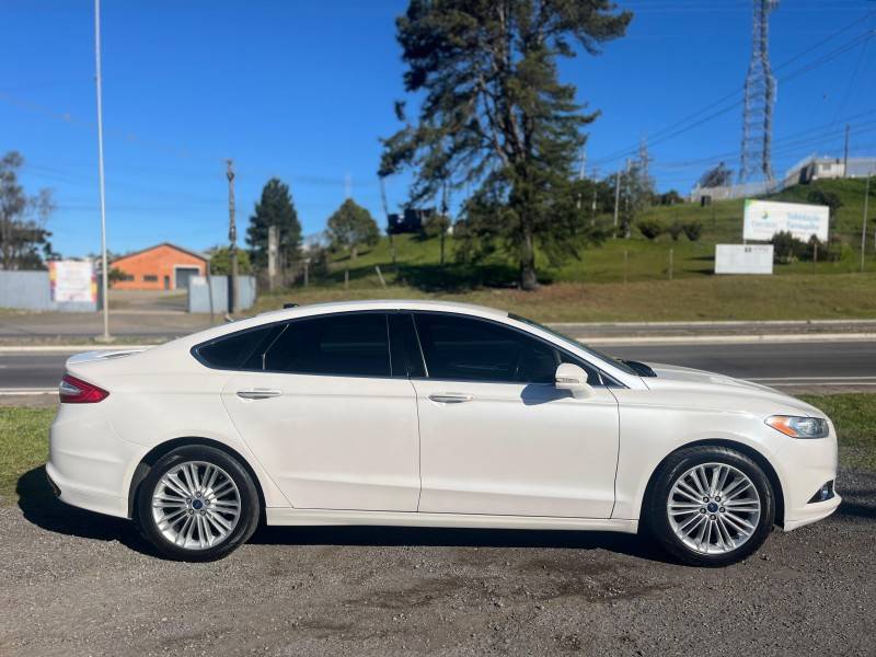 FORD - FUSION - 2014/2014 - Branca - R$ 72.000,00