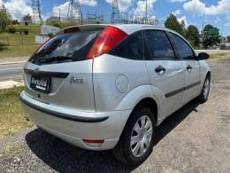 FORD - FOCUS - 2007/2008 - Prata - R$ 24.900,00