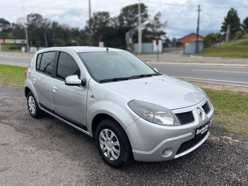 RENAULT - SANDERO - 2009/2010 - Prata - R$ 30.900,00