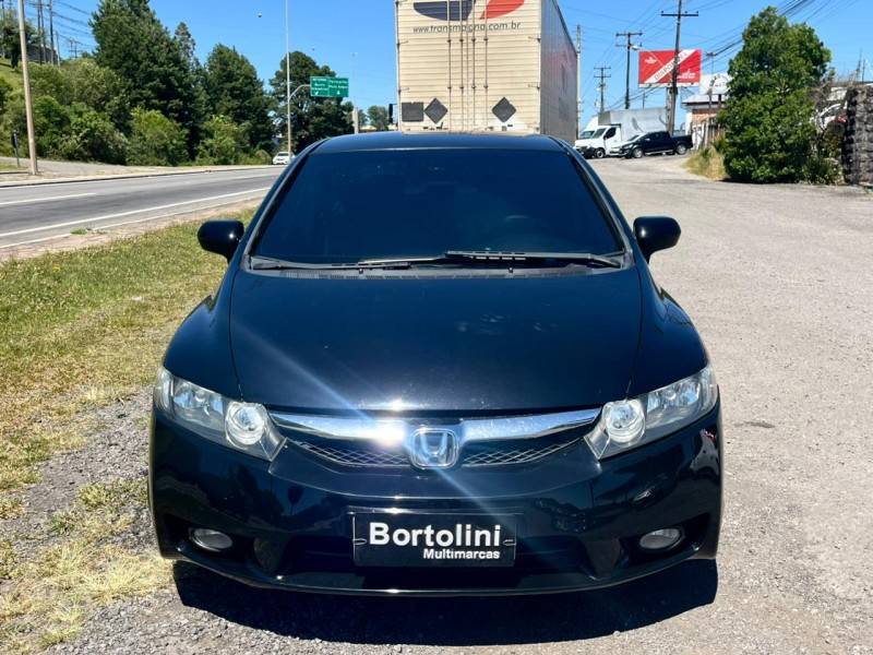 HONDA - CIVIC - 2008/2008 - Preta - R$ 46.900,00