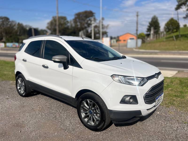 FORD - ECOSPORT - 2013/2014 - Branca - R$ 58.900,00