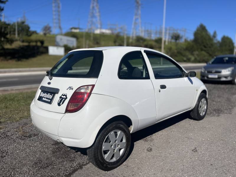 FORD - KA - 2003/2003 - Branca - R$ 14.900,00