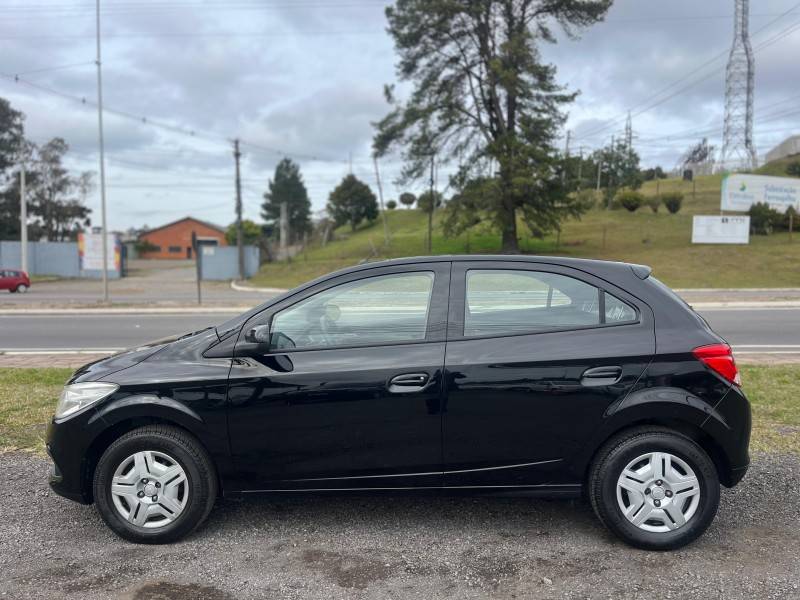 CHEVROLET - ONIX - 2013/2014 - Preta - R$ 43.900,00