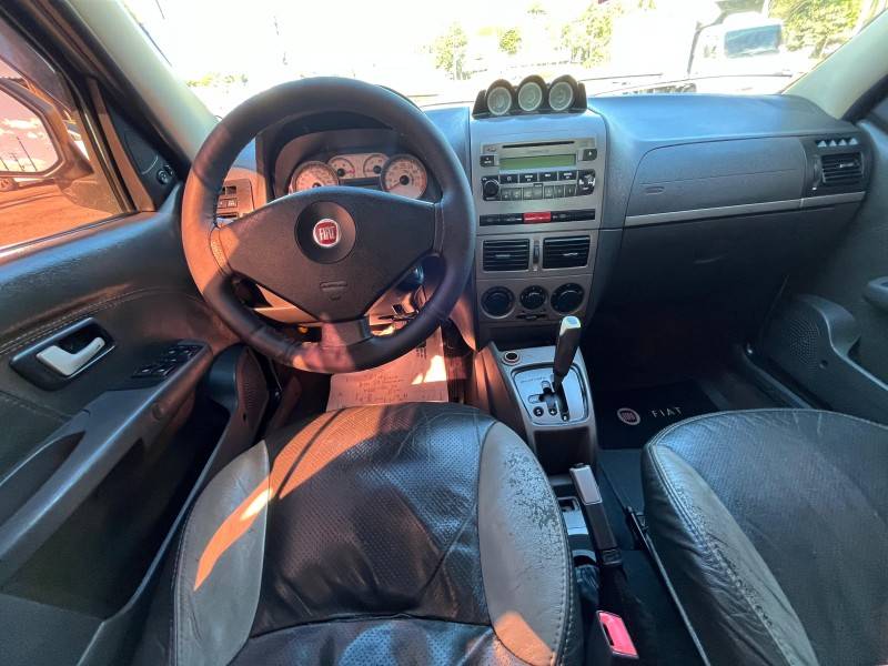 FIAT - PALIO - 2010/2010 - Cinza - R$ 34.900,00