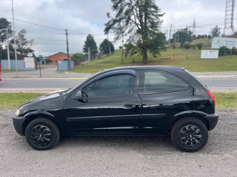 CHEVROLET - CELTA - 2003/2004 - Preta - R$ 14.900,00